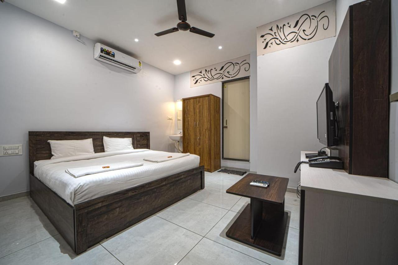 Hotel Saheb Kolhapur Exterior foto